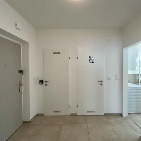 Stayroom - R4 *