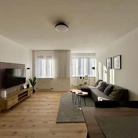 Stayroom - R4 * Linz