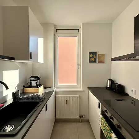 Apartment Stayroom - R4 *
